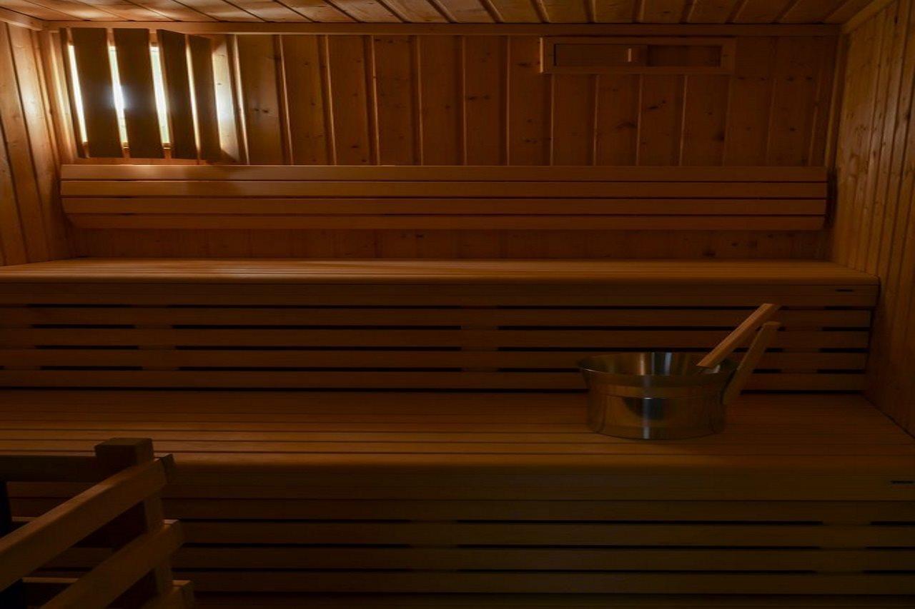 Hotel 72 Sharjah Waterfront Exterior foto Sauna
